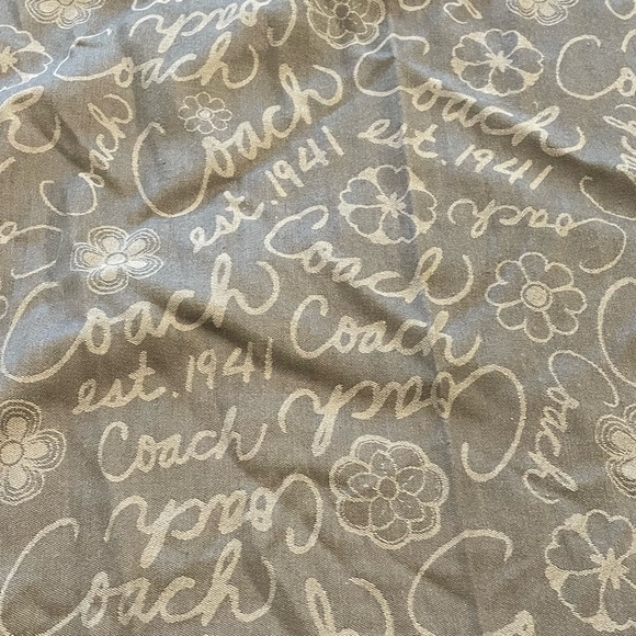 Coach long scarf - Picture 3 of 4